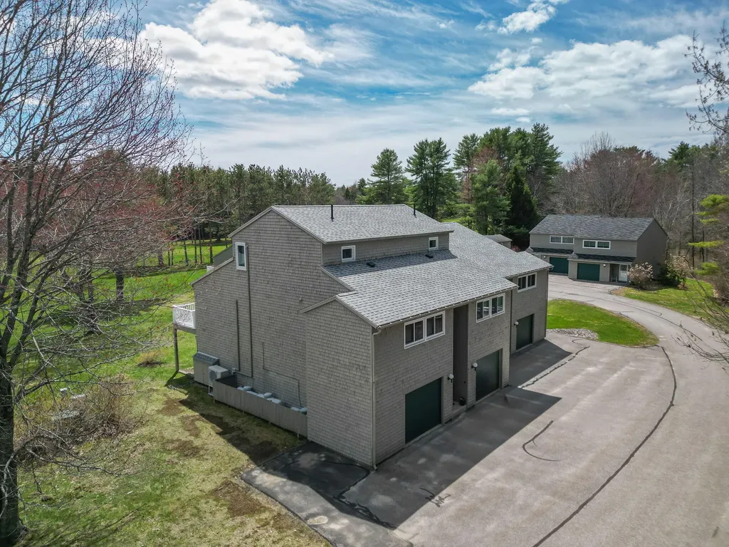 12 Fairway Drive Brunswick ME 04011