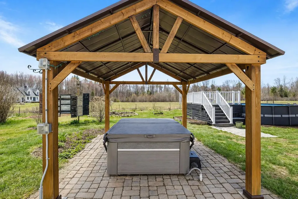 174 Mckenney Road Saco ME 04072