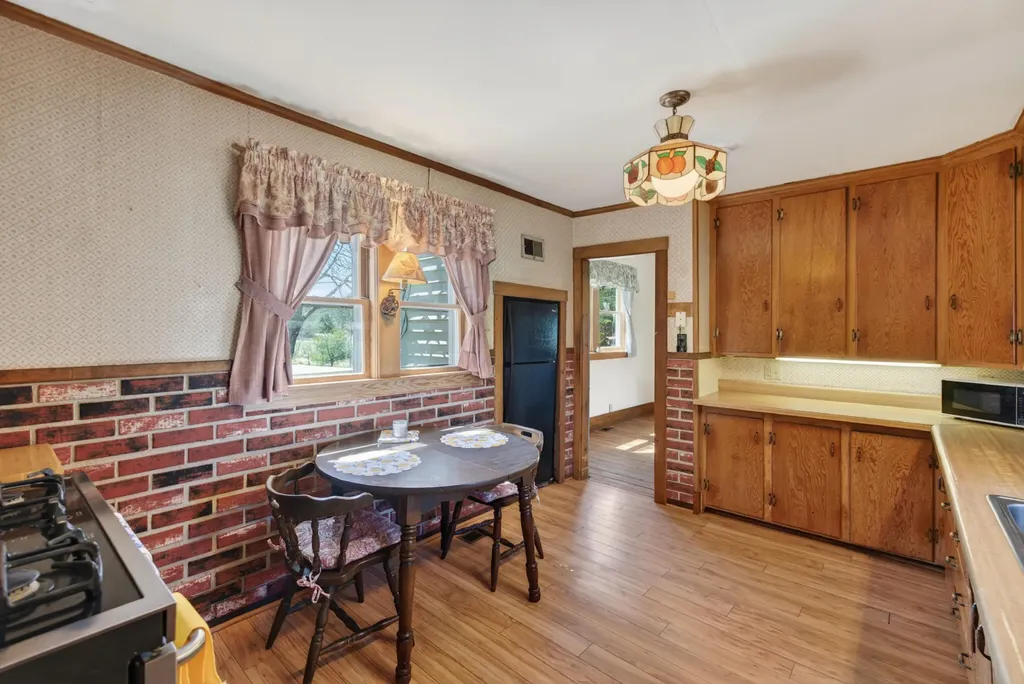 133 Gardiner Road Wiscasset ME 04578