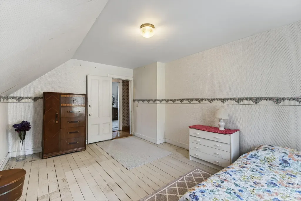 133 Gardiner Road Wiscasset ME 04578