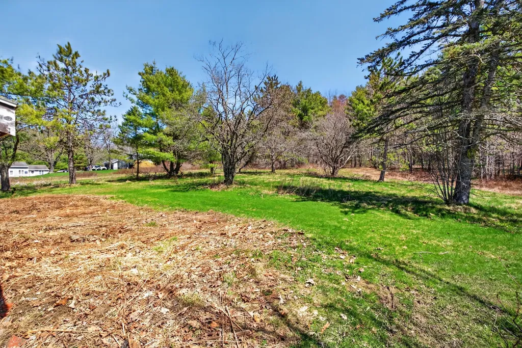 133 Gardiner Road Wiscasset ME 04578