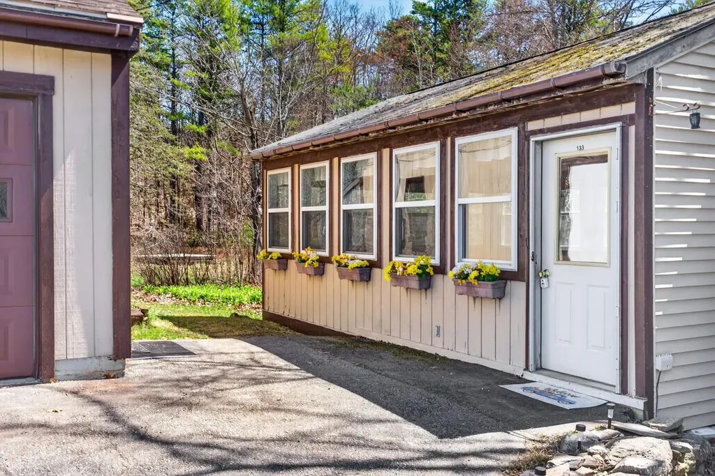 133 Gardiner Road Wiscasset ME 04578
