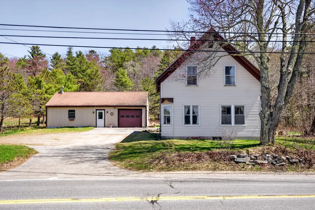 133 Gardiner Road Wiscasset ME 04578
