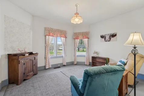 133 Gardiner Road Wiscasset ME 04578