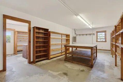 133 Gardiner Road Wiscasset ME 04578