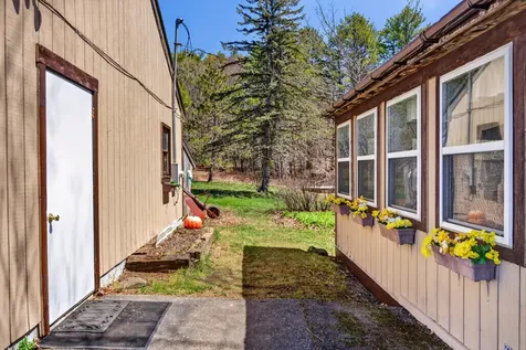 133 Gardiner Road Wiscasset ME 04578