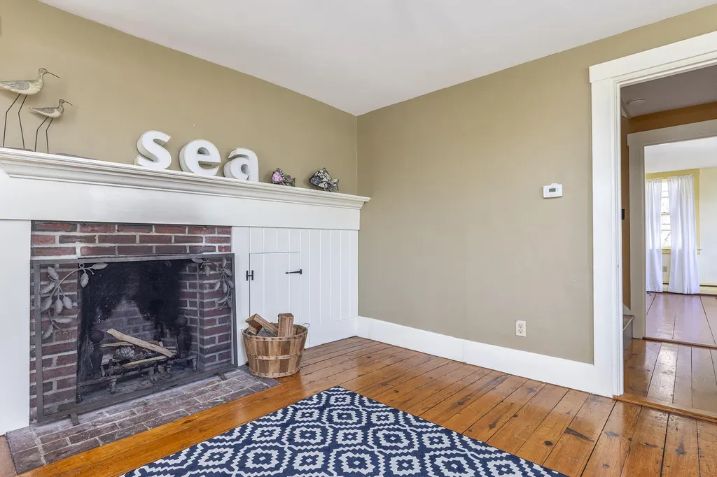 68 Payne Road Scarborough ME 04074