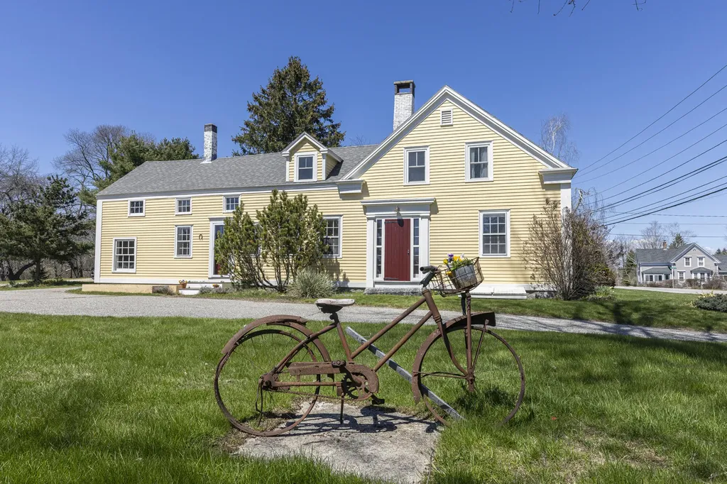 68 Payne Road Scarborough ME 04074