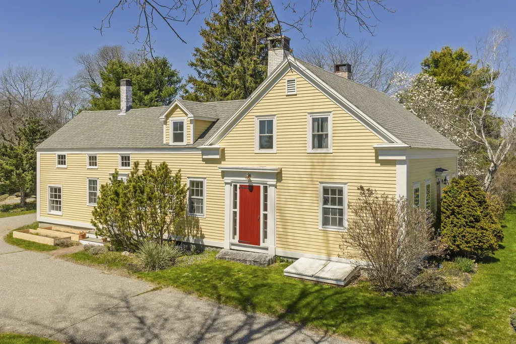 68 Payne Road Scarborough ME 04074