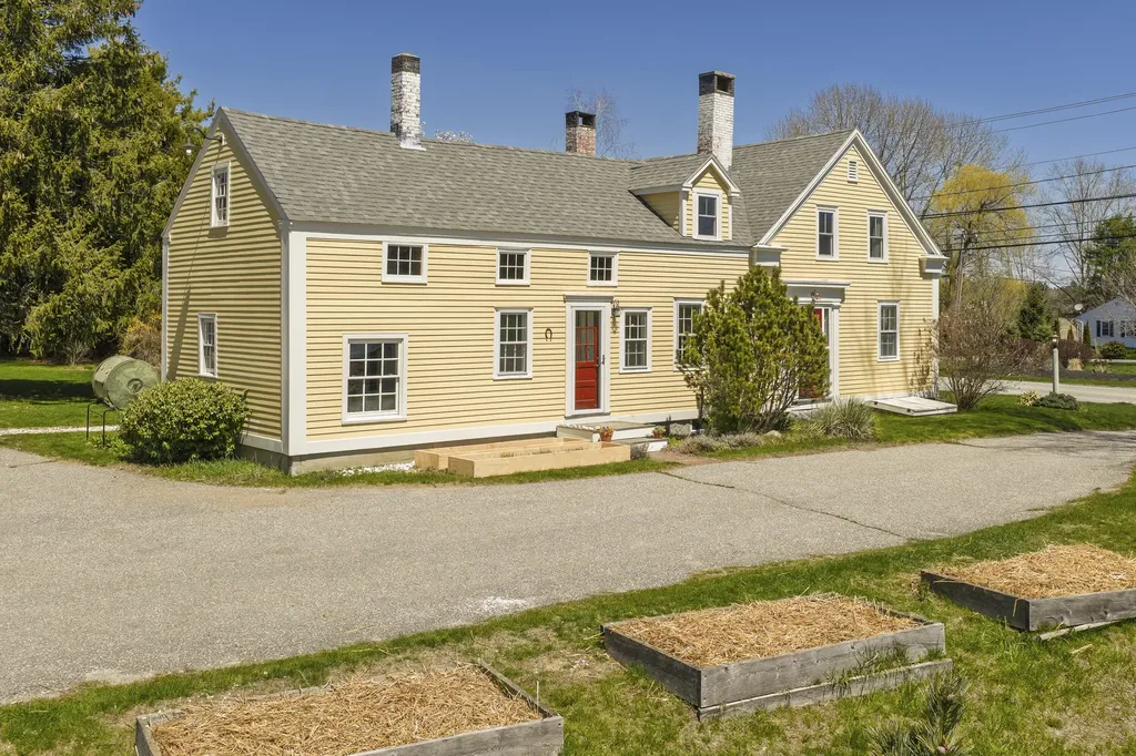 68 Payne Road Scarborough ME 04074