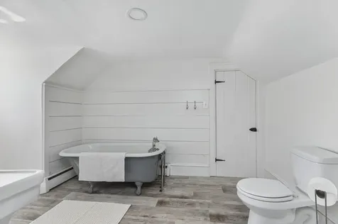 68 Payne Road Scarborough ME 04074