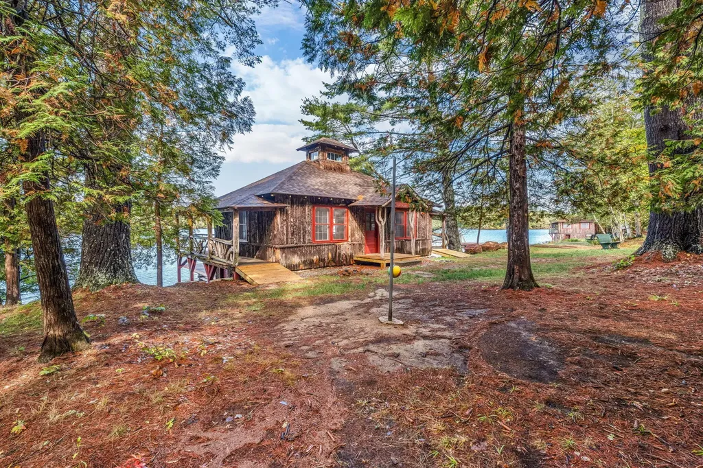 75 Menatoma Camp Road Readfield ME 04355