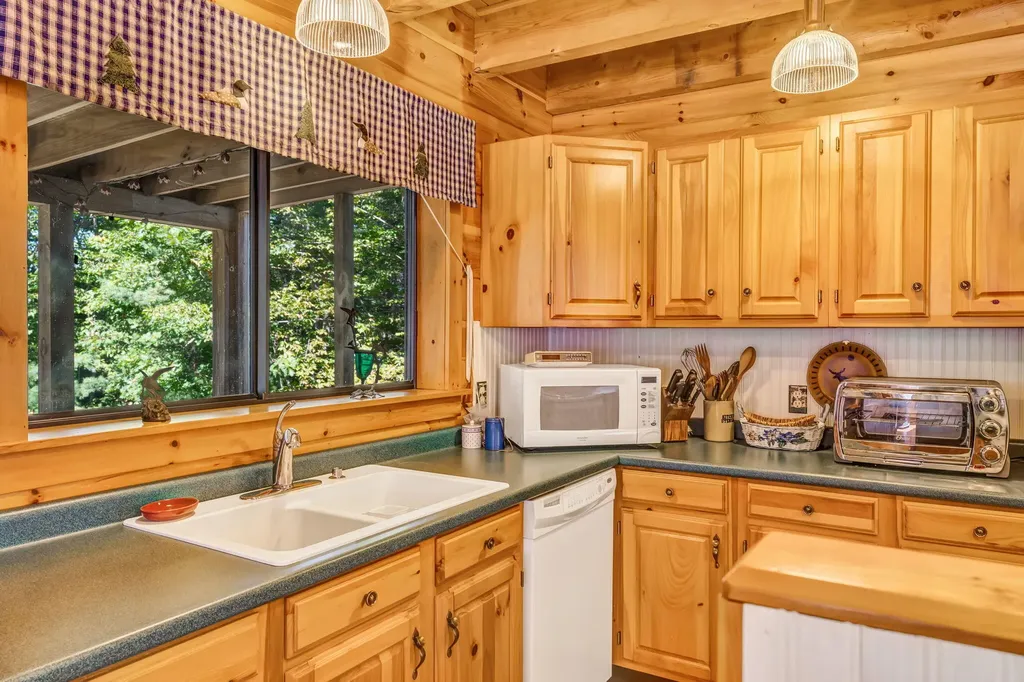 75 Menatoma Camp Road Readfield ME 04355