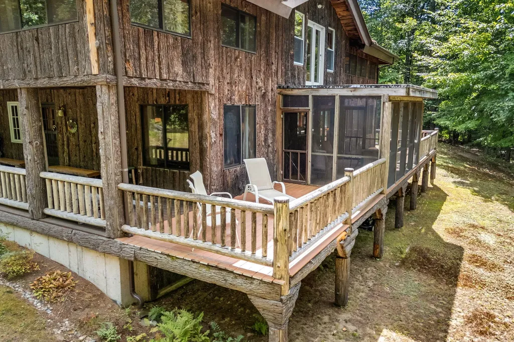 75 Menatoma Camp Road Readfield ME 04355