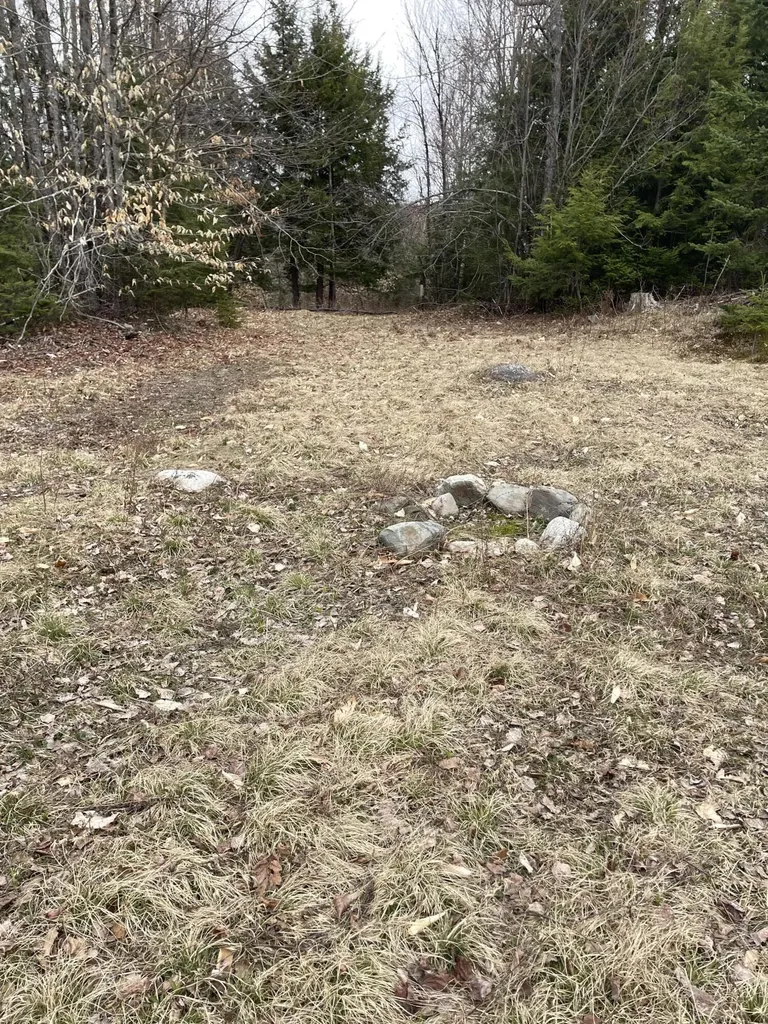 27-1 Hayes Harmony ME 04942