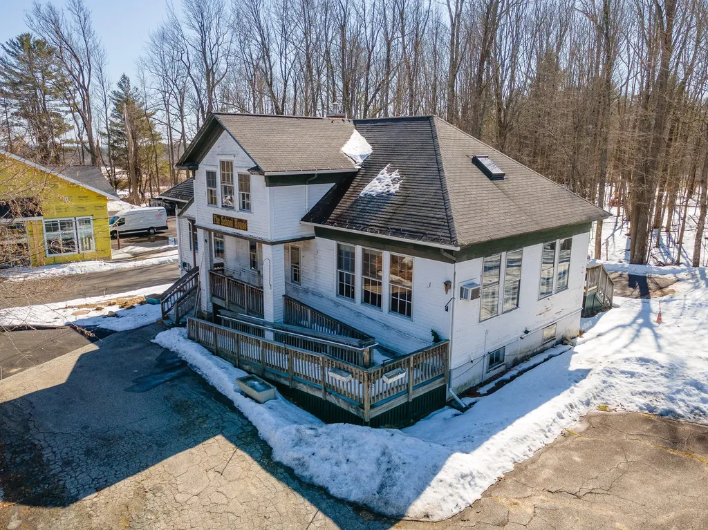 27 Ossipee Trail E Standish ME 04084