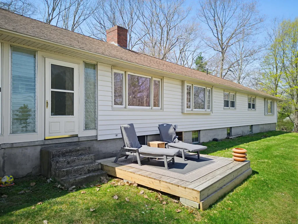 90 Southside Road York ME 03909