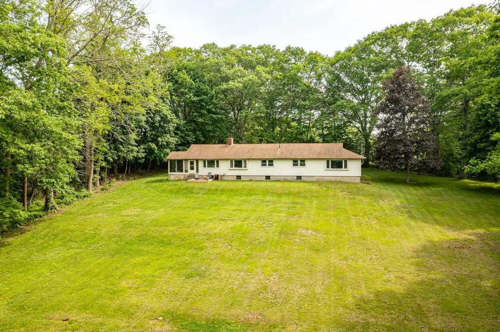 90 Southside Road York ME 03909