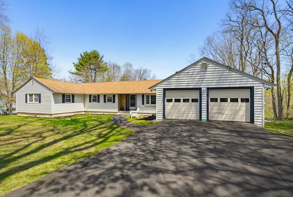 90 Southside Road York ME 03909