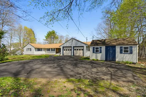 90 Southside Road York ME 03909