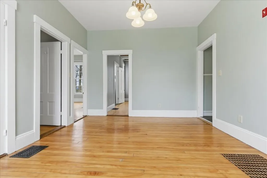 18 Cushman Street Augusta ME 04330