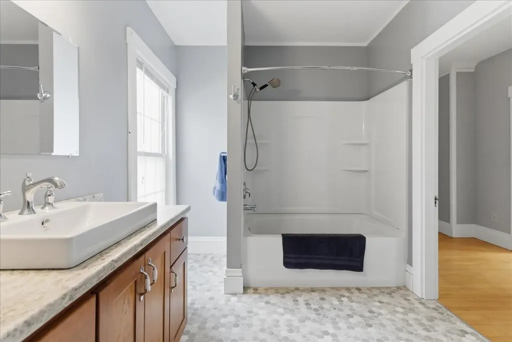 18 Cushman Street Augusta ME 04330