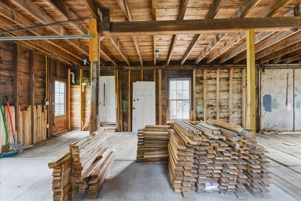 18 Cushman Street Augusta ME 04330