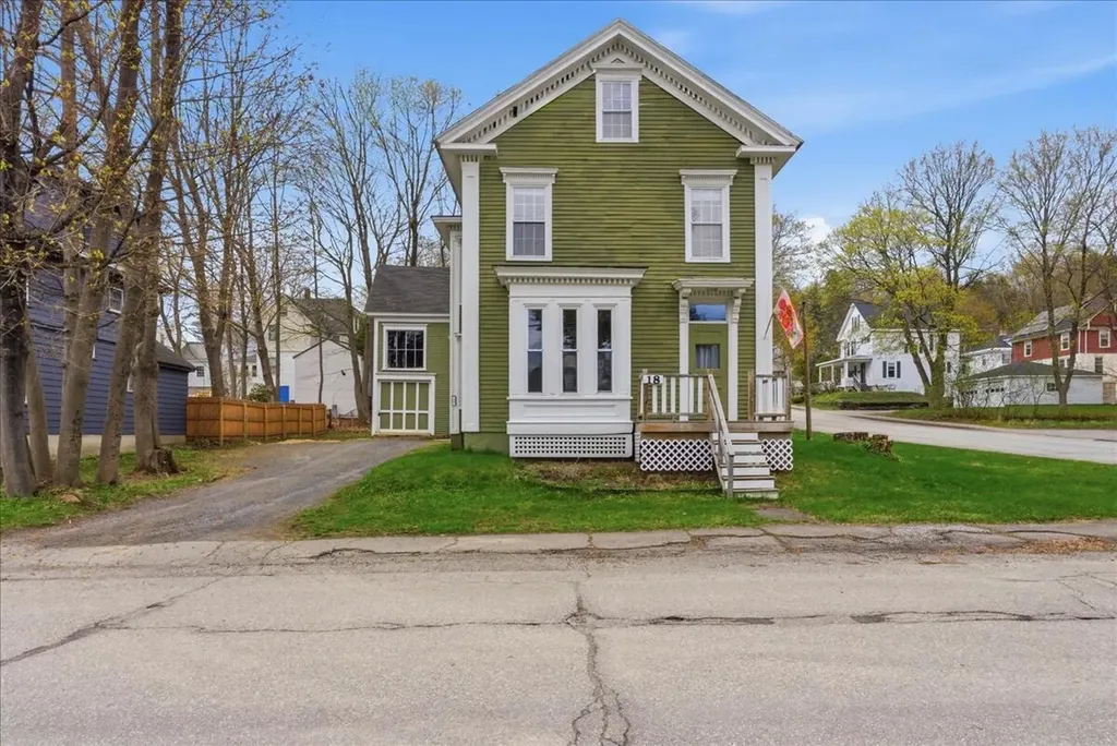 18 Cushman Street Augusta ME 04330