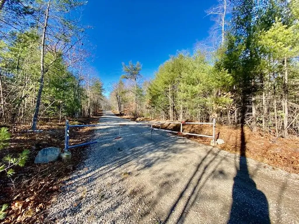 M17L1 New Dam Road Waterboro ME 04061