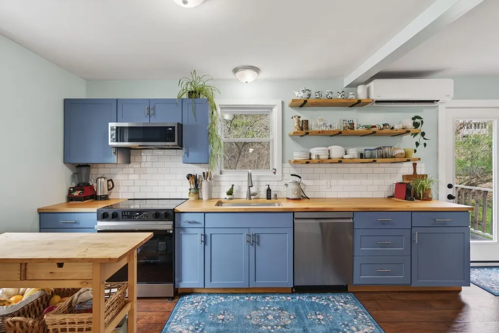 212 Middle Street Bath ME 04530