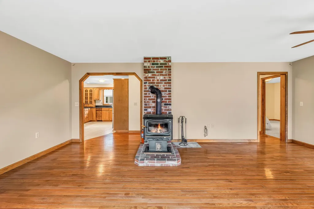 65 Monroe Road Hampden ME 04444