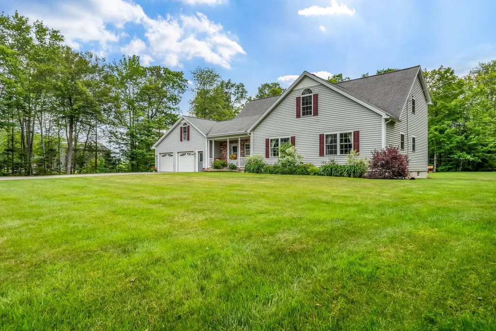 65 Monroe Road Hampden ME 04444