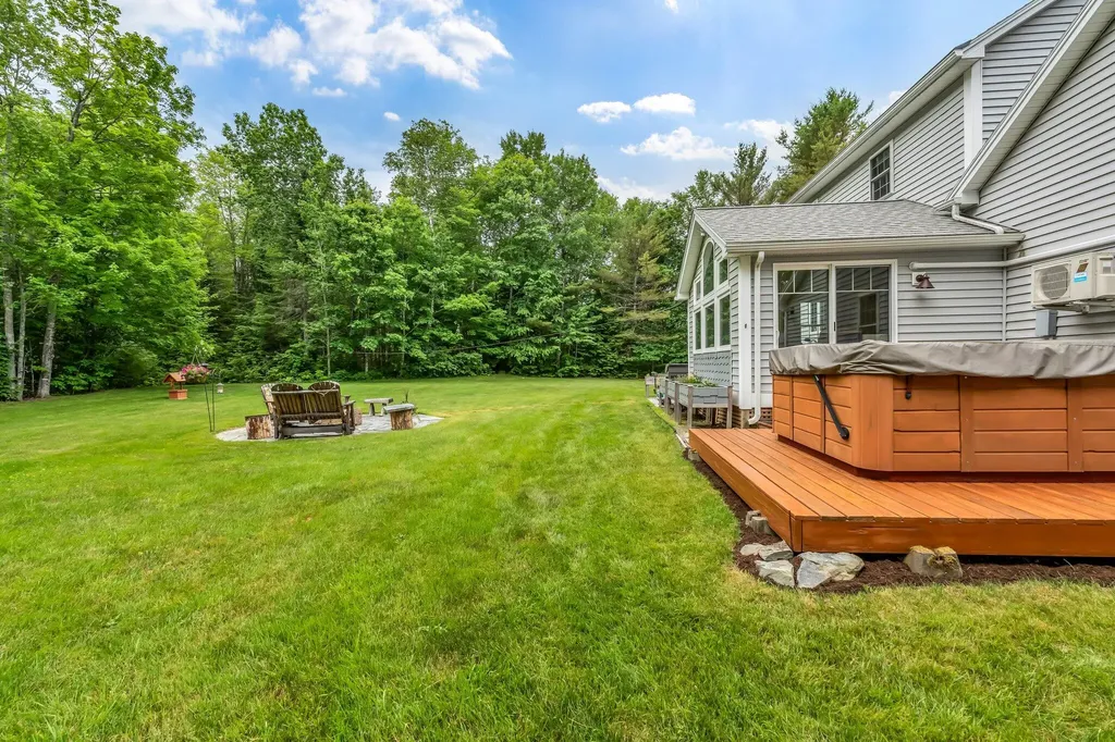 65 Monroe Road Hampden ME 04444