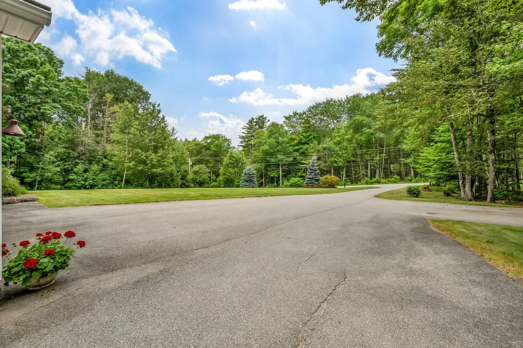 65 Monroe Road Hampden ME 04444