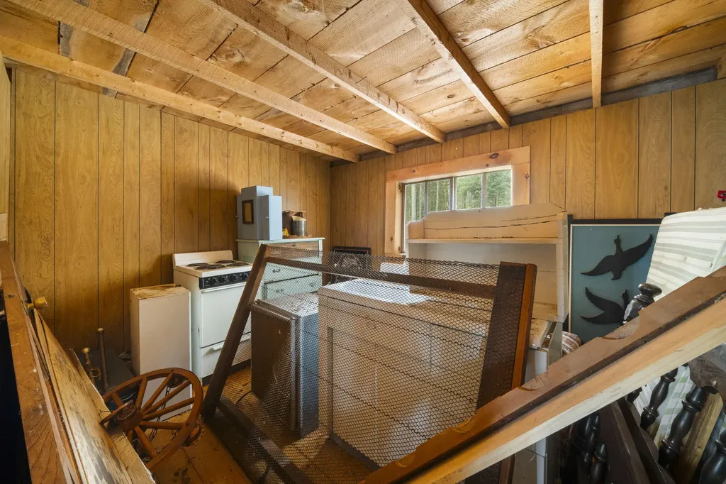 8-92-1 Derek Way Harpswell ME 04079