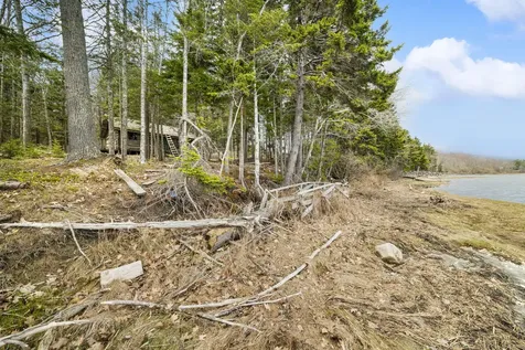 8-92-1 Derek Way Harpswell ME 04079