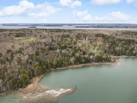 8-92-1 Derek Way Harpswell ME 04079