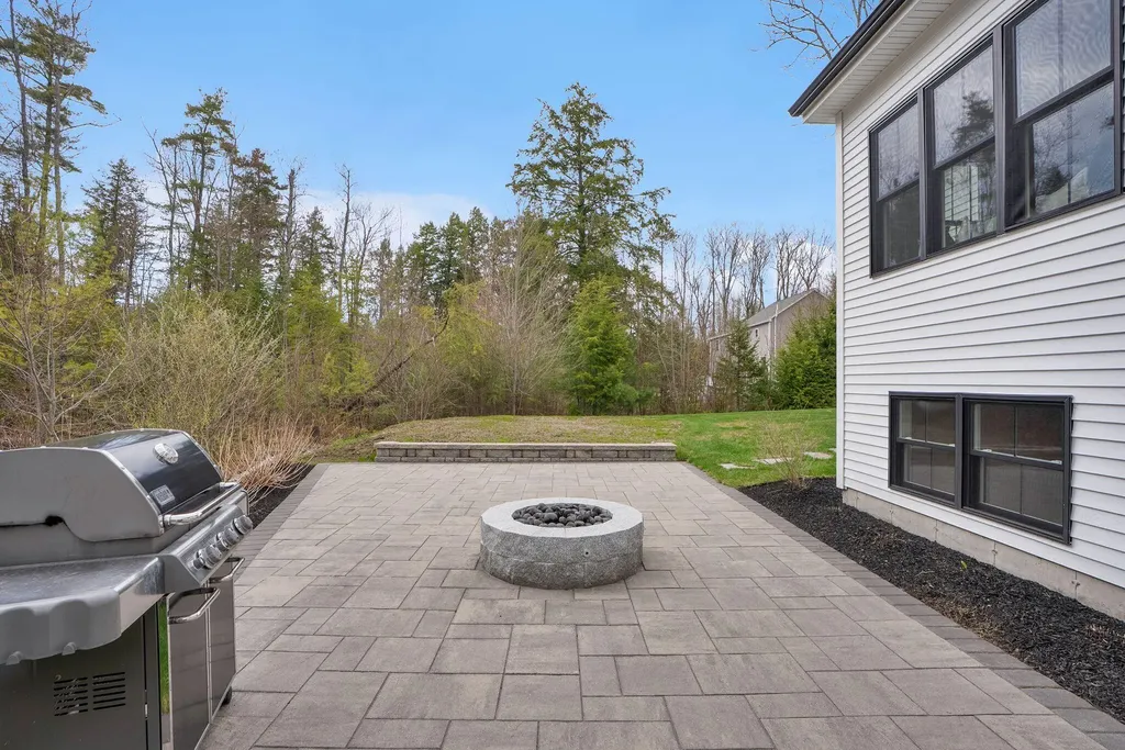 32 Spiller Road Gorham ME 04038