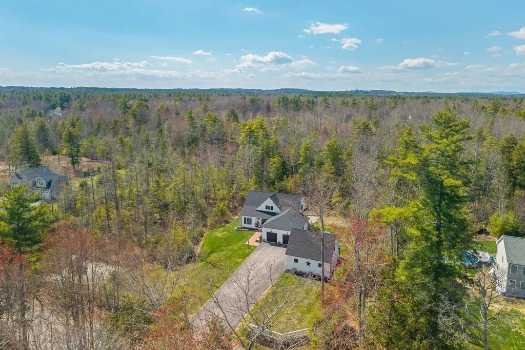 32 Spiller Road Gorham ME 04038