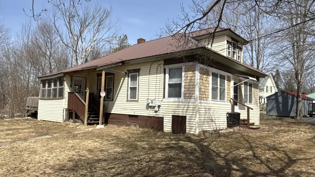 58 Charleston Road Dexter ME 04930