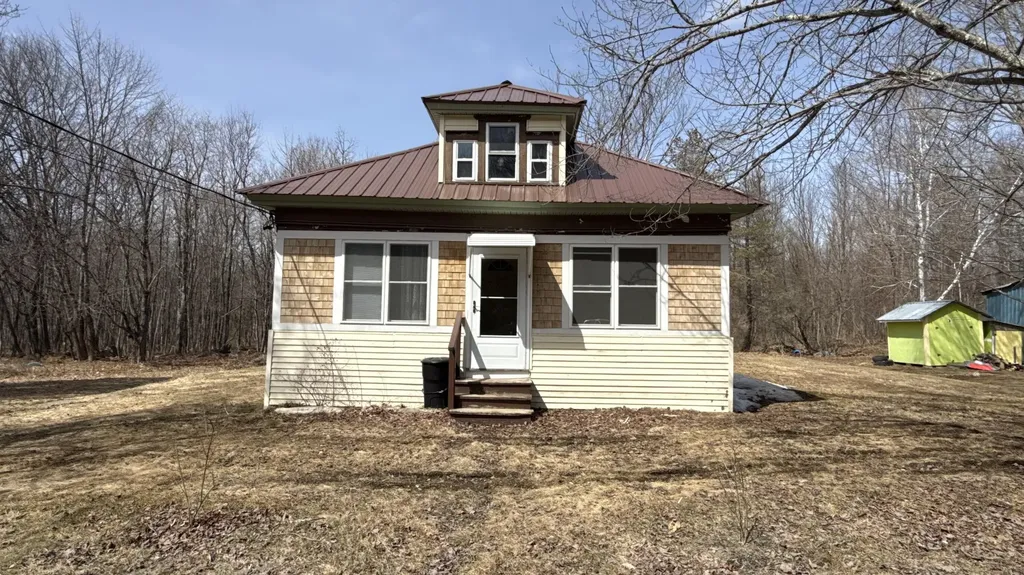 58 Charleston Road Dexter ME 04930