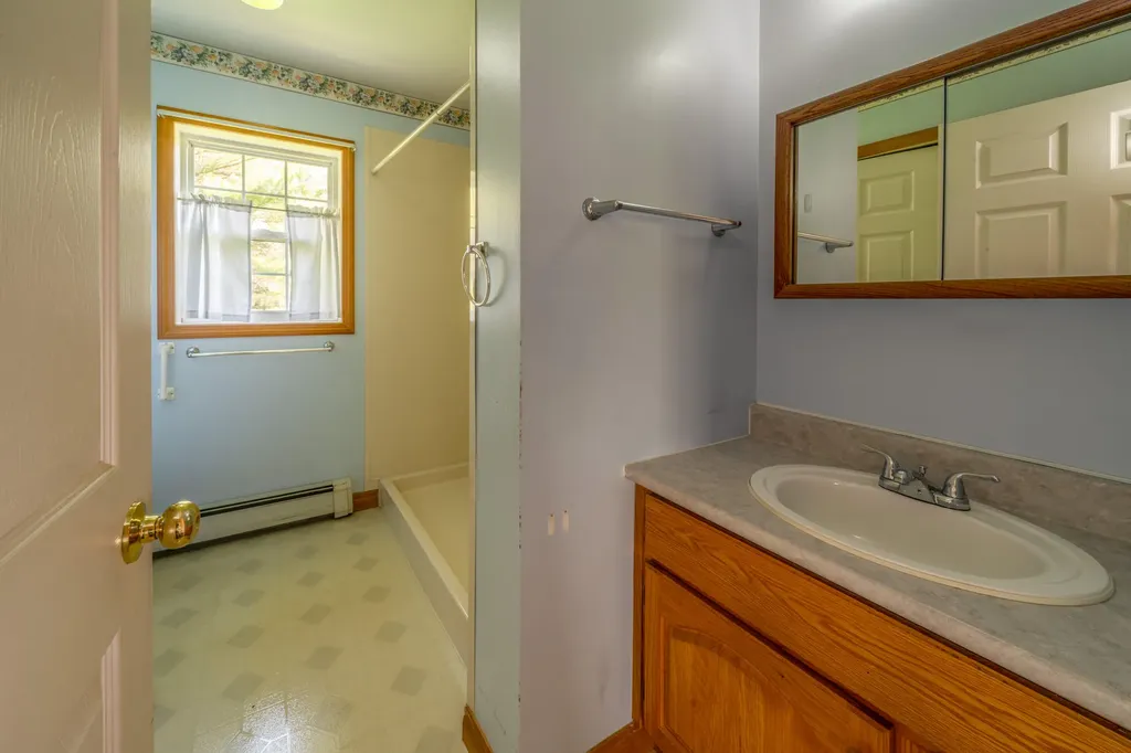 562 Main Street Rockport ME 04856