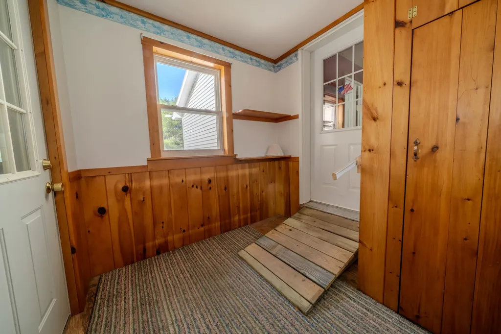 562 Main Street Rockport ME 04856