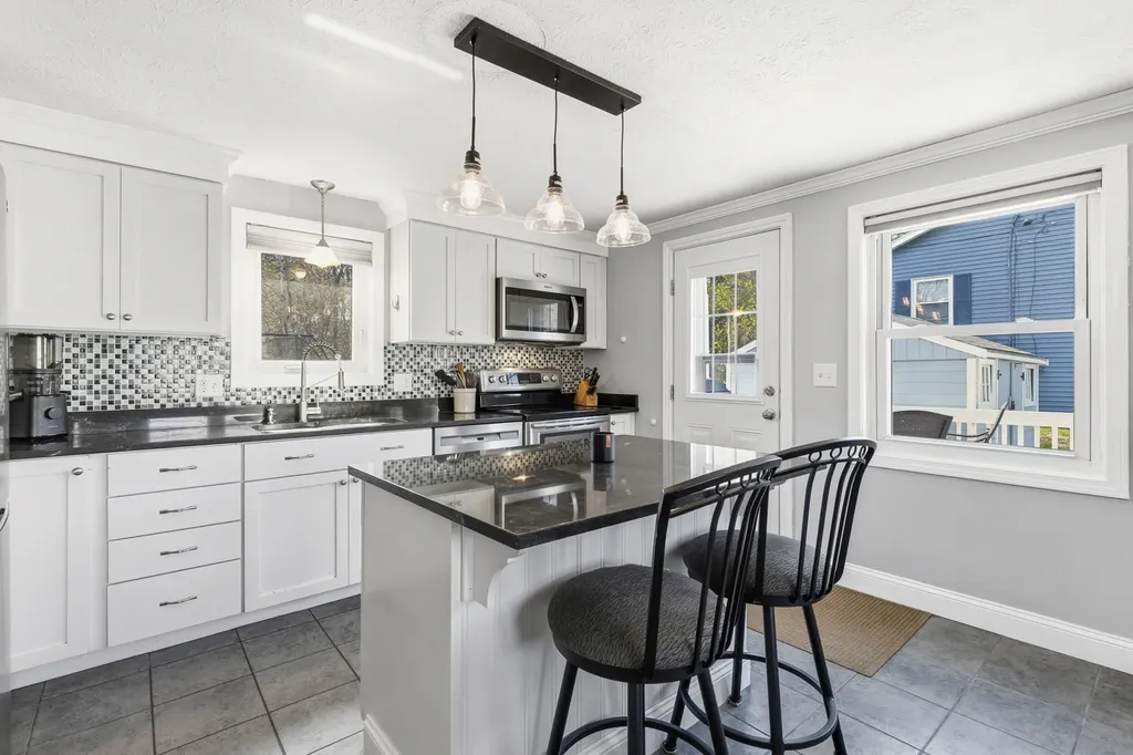85 Bailey Avenue Portland ME 04103