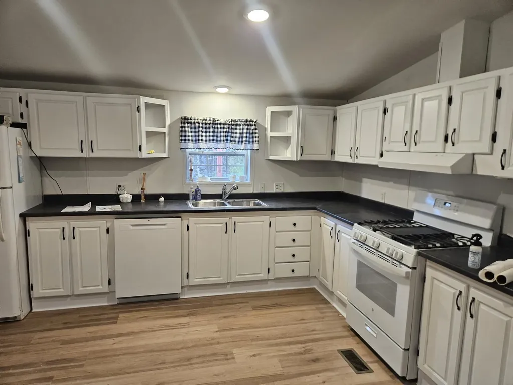 272 N Guilford Road Monson ME 04464