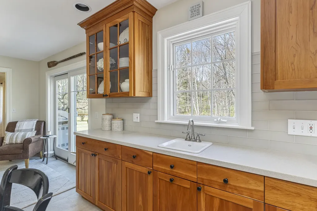 9 Picnic Hill Road Freeport ME 04032