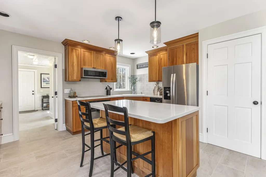 9 Picnic Hill Road Freeport ME 04032