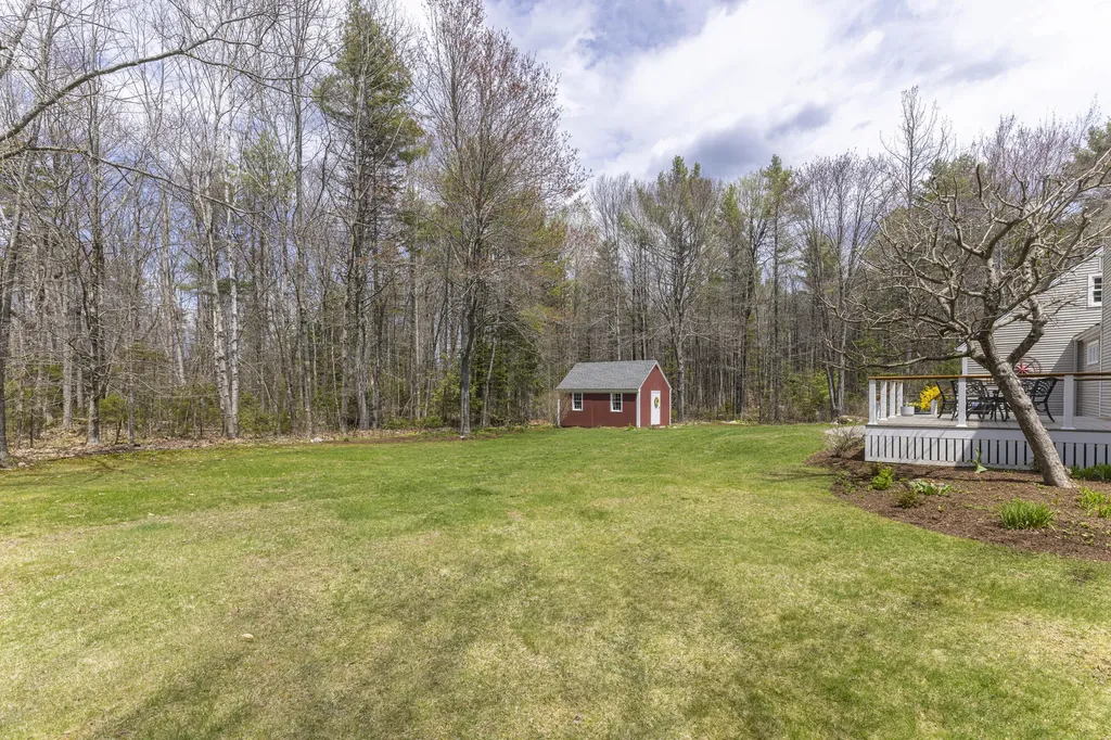 9 Picnic Hill Road Freeport ME 04032