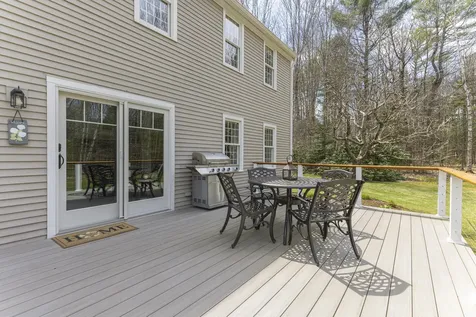 9 Picnic Hill Road Freeport ME 04032