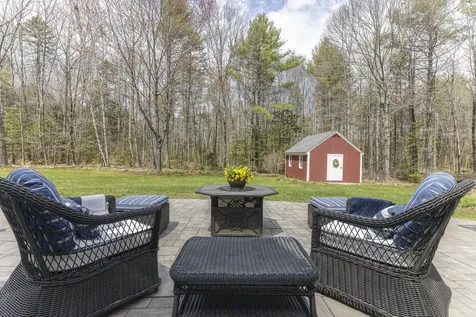 9 Picnic Hill Road Freeport ME 04032
